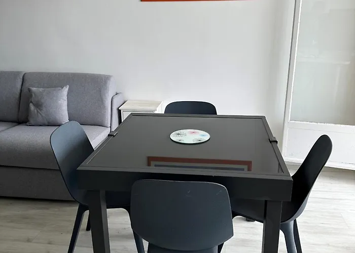 Confortable Pour 4 Personnes Proche - Fr-1-323-423 생장드몽